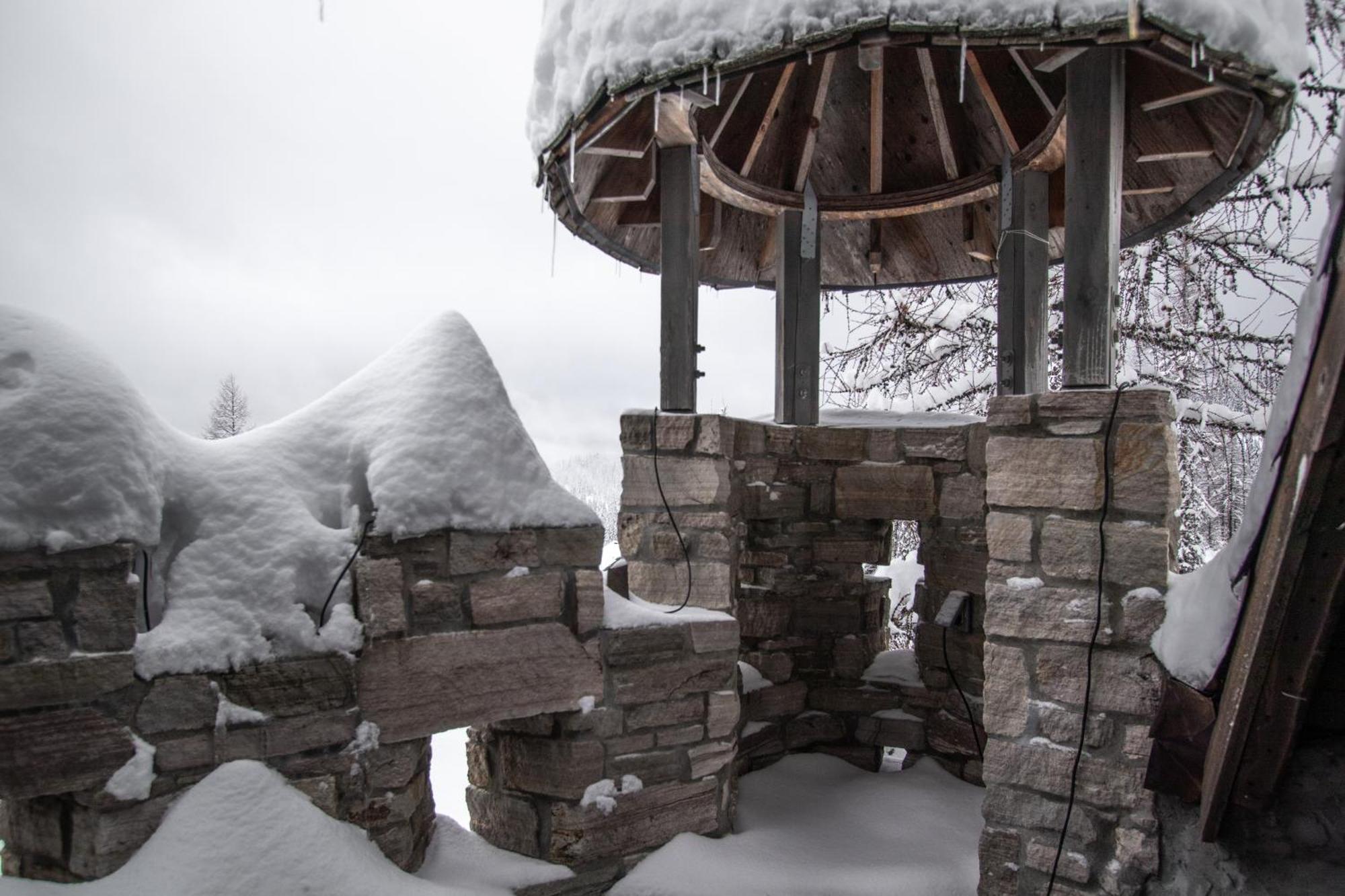 Schweitzer Castle Villa Sandpoint Dış mekan fotoğraf