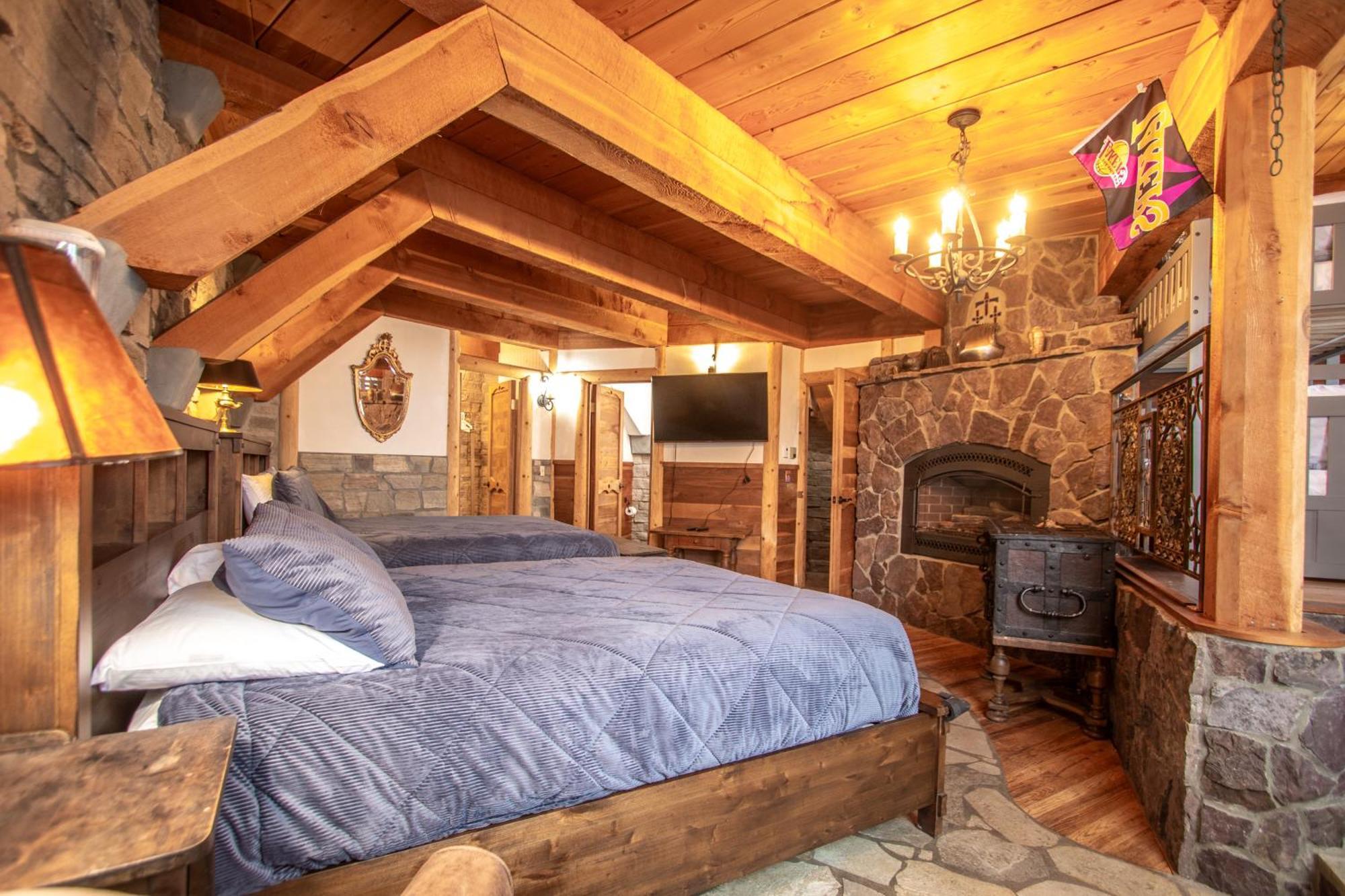Schweitzer Castle Villa Sandpoint Dış mekan fotoğraf