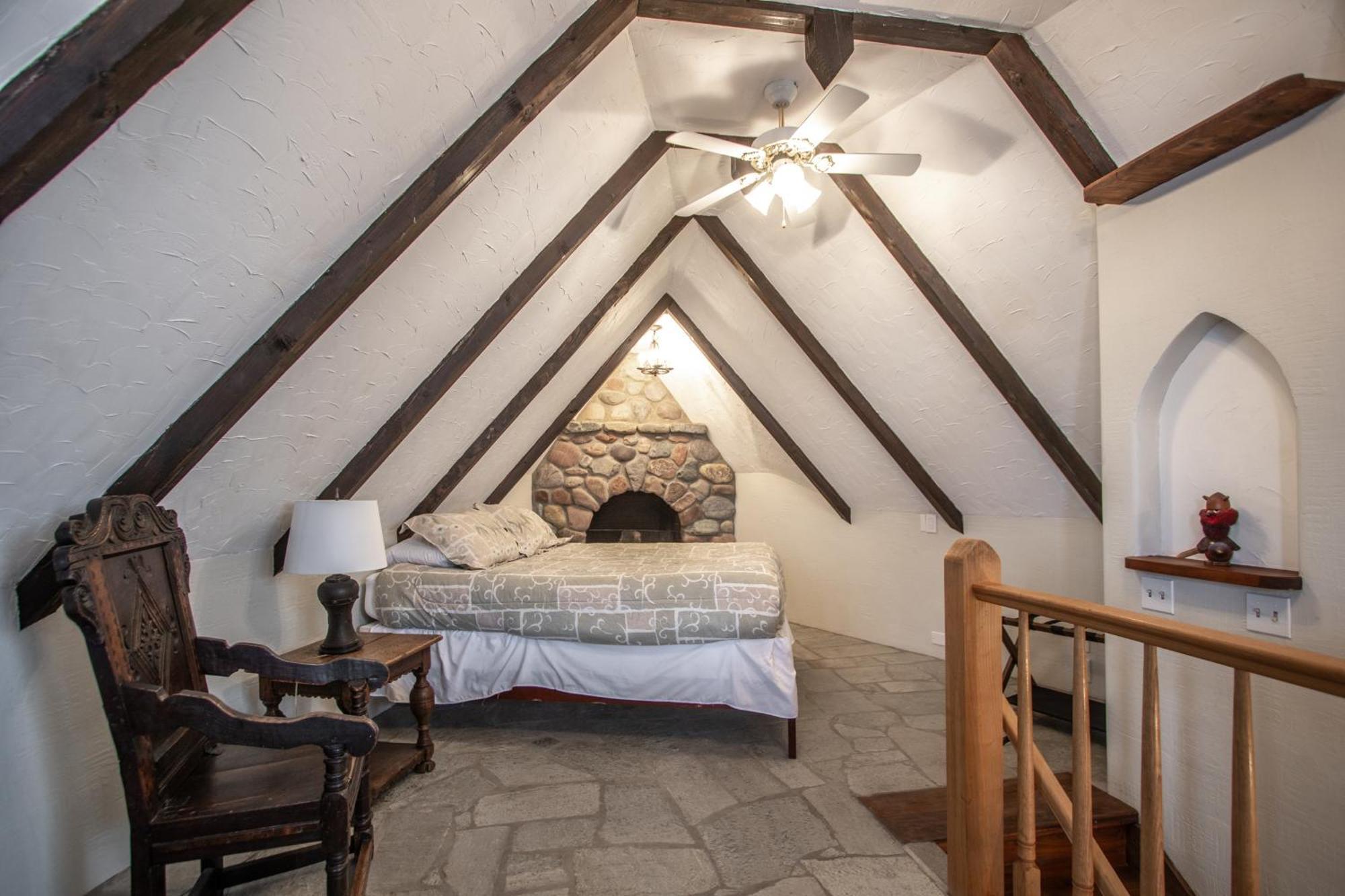 Schweitzer Castle Villa Sandpoint Dış mekan fotoğraf