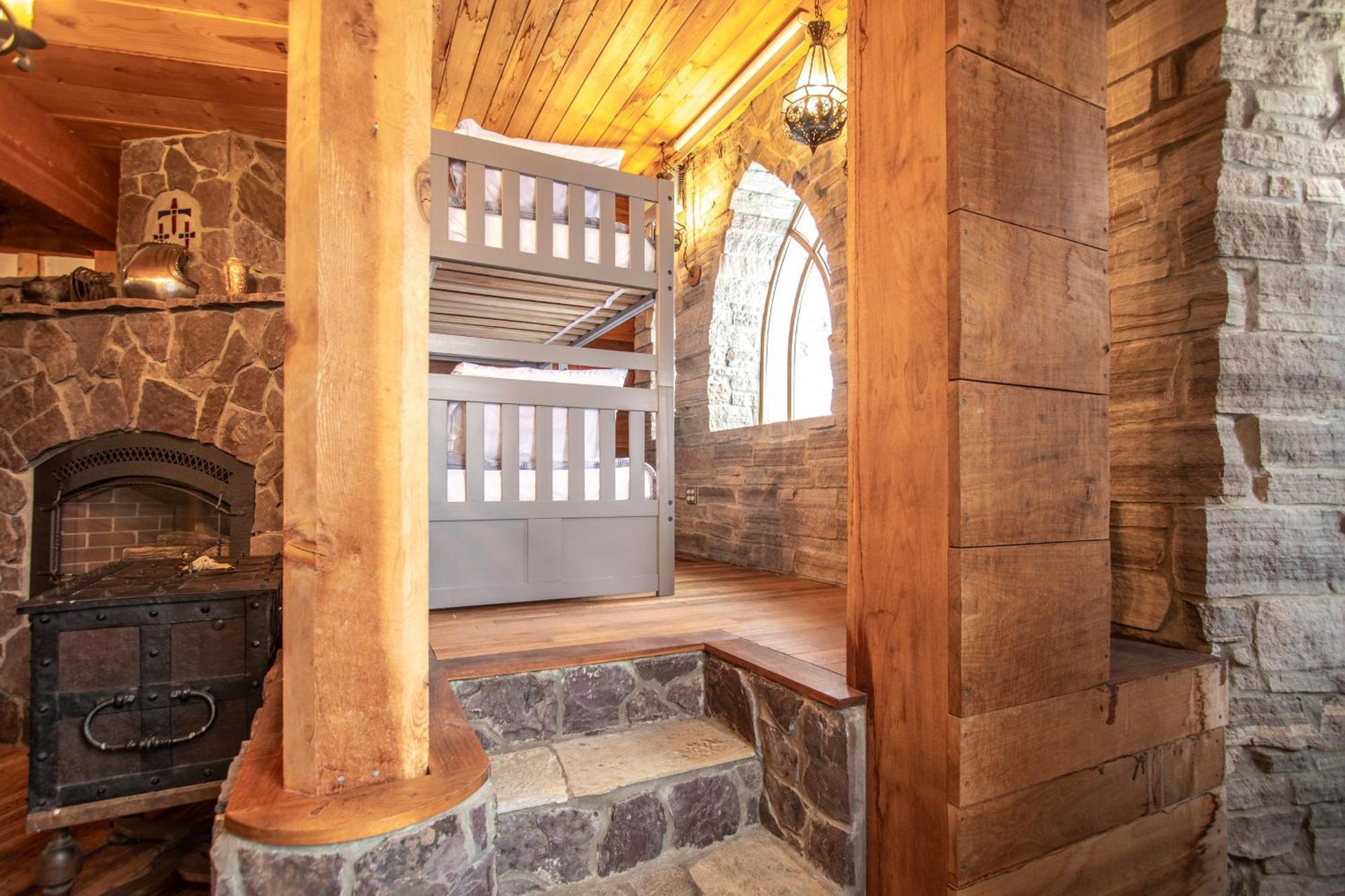Schweitzer Castle Villa Sandpoint Dış mekan fotoğraf
