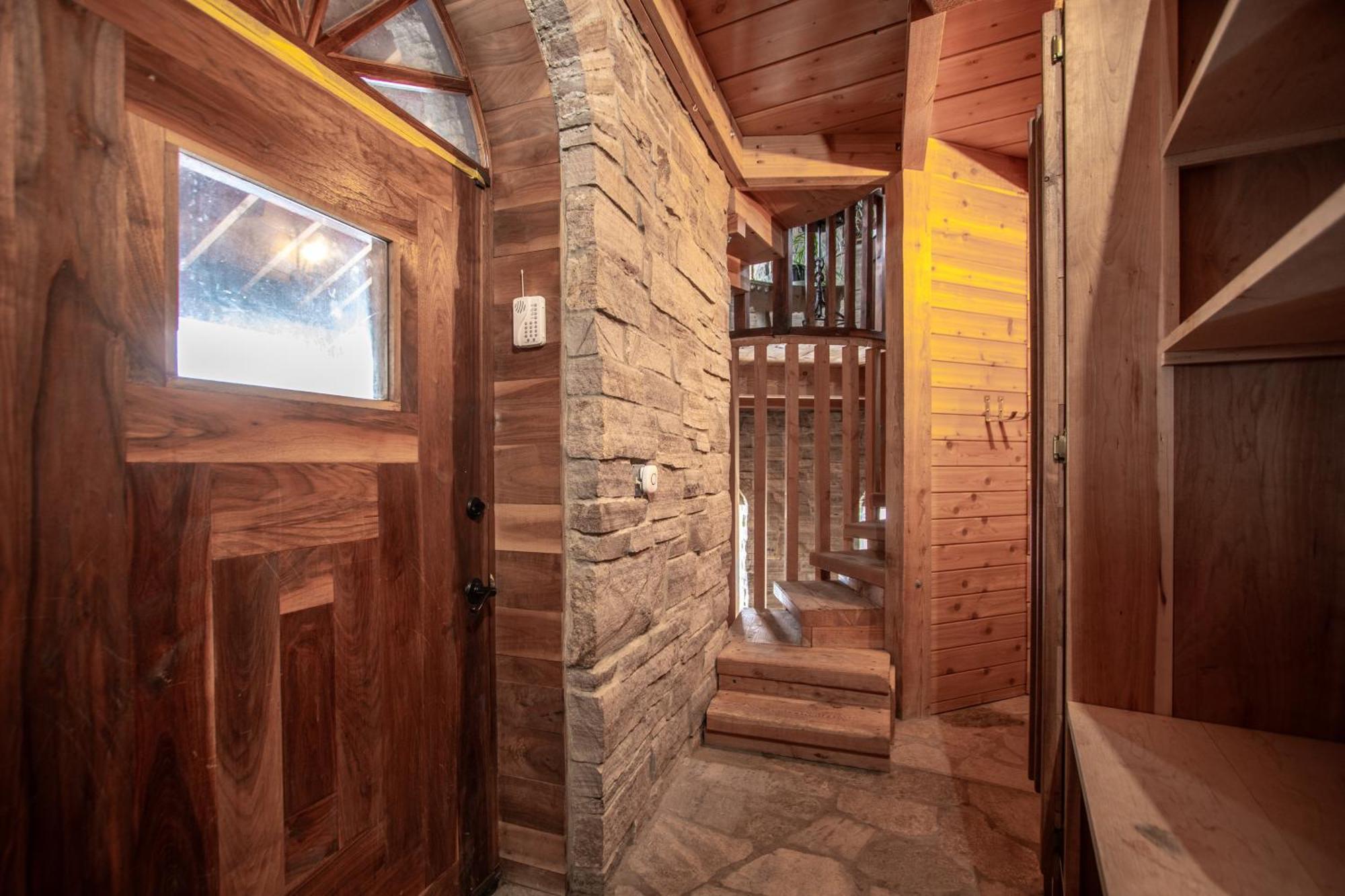 Schweitzer Castle Villa Sandpoint Dış mekan fotoğraf
