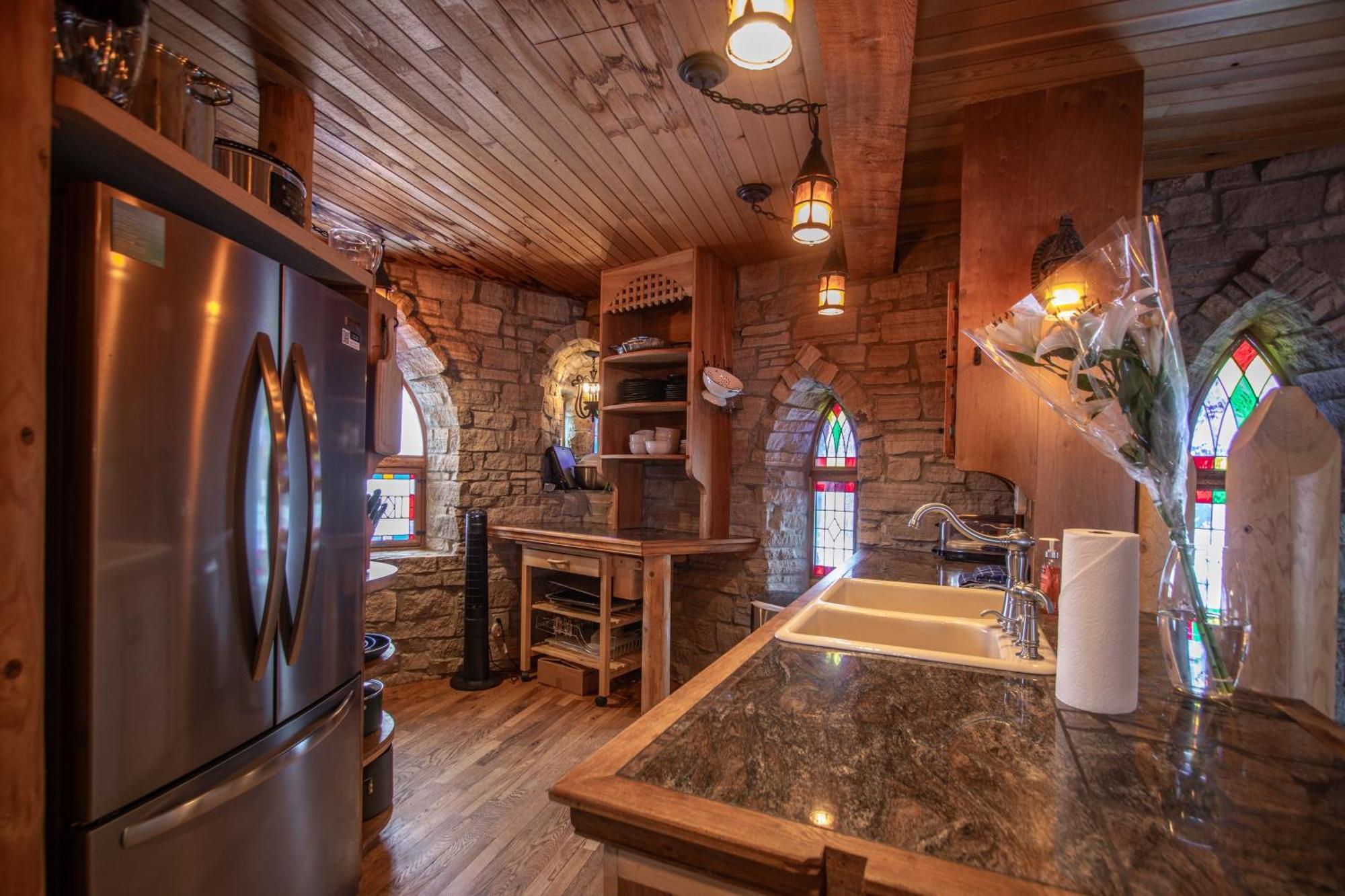 Schweitzer Castle Villa Sandpoint Dış mekan fotoğraf
