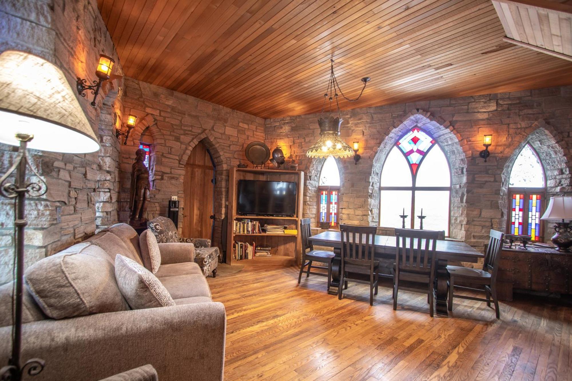 Schweitzer Castle Villa Sandpoint Dış mekan fotoğraf